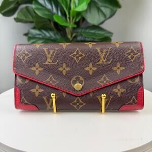 B104 💎✨Authentic Louis Vuitton Monogram Sarah Retiro Wallet Cherry